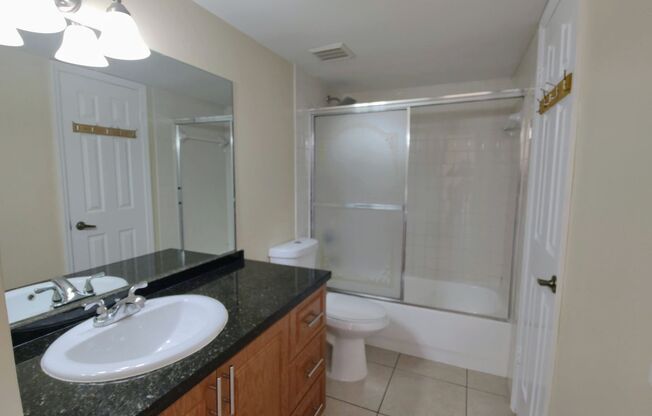 2 beds, 1.5 baths, $2,300, Unit #201