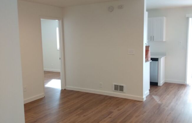 2 beds, 1 bath, 825 sqft, $2,450, Unit 2