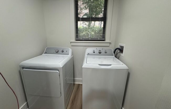 2 beds, 1 bath, 750 sqft, $2,099, Unit 5635 Hobart St. #22