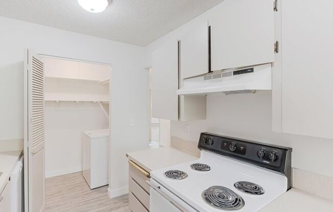 2 beds, 2 baths, 986 sqft, $1,695, Unit 1403