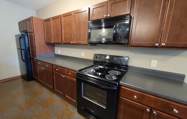 2 beds, 1 bath, $1,050, Unit 109