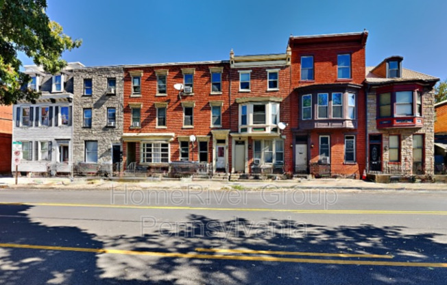 1107 N 2 ST