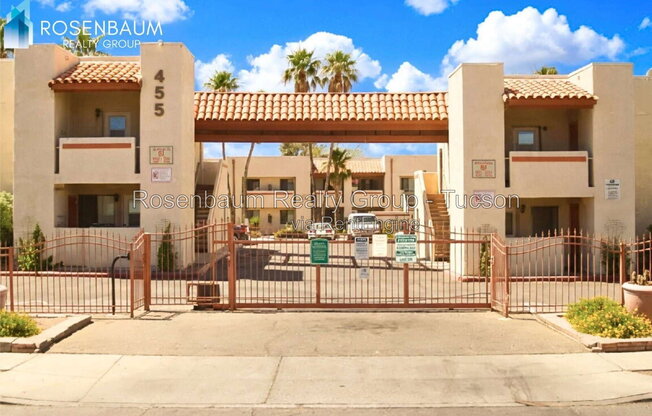 1 bed, 1 bath, 570 sqft, $579, Unit 206