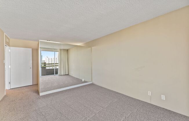 2 beds, 2 baths, $2,400, Unit UNIT 10 E