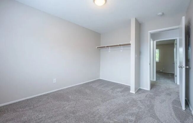2 beds, 1 bath, 693 sqft, $885, Unit 3012