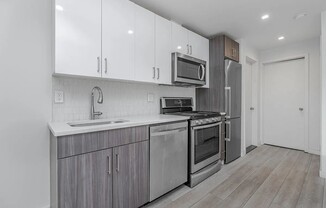 314 W 39 ST