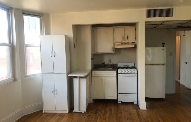 1 bed, 1 bath, $1,350