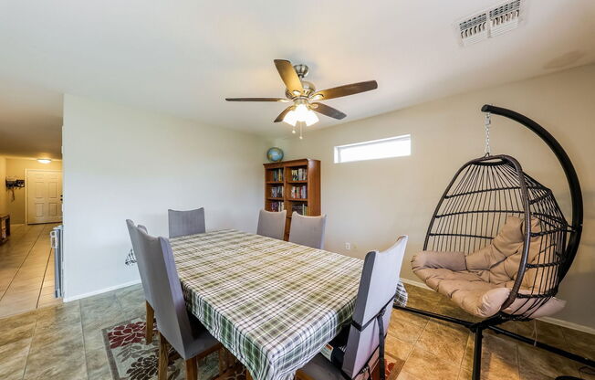 5945 N 73 DR