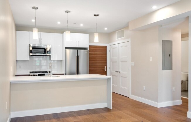1 bed, 1 bath, 659 sqft, $2,900, Unit 107