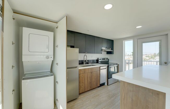 Studio, 1 bath, 530 sqft, $2,495, Unit 205