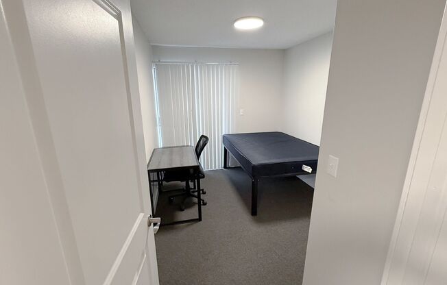 105 N Busey