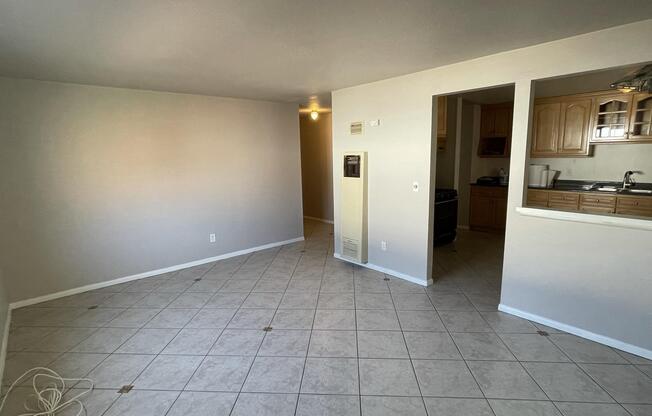 8136 KNOLLWOOD RD