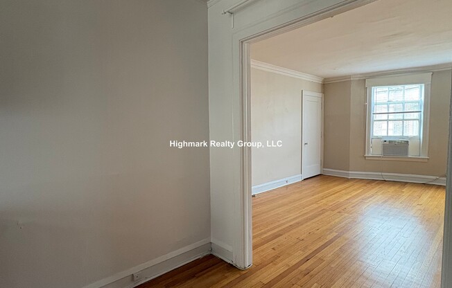 907 Elmwood Ave