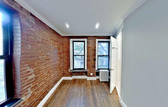 1 bed, 1 bath, $3,995, Unit 2E