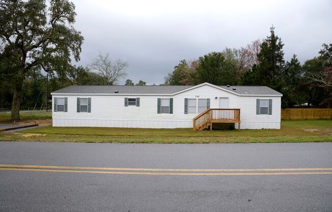 Spacious 4 bedroom home in Choctaw Beach!