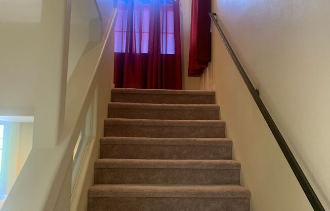 5 beds, 3.5 baths, $2,895