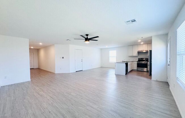 4bd 2.5 ba in New Braunfels