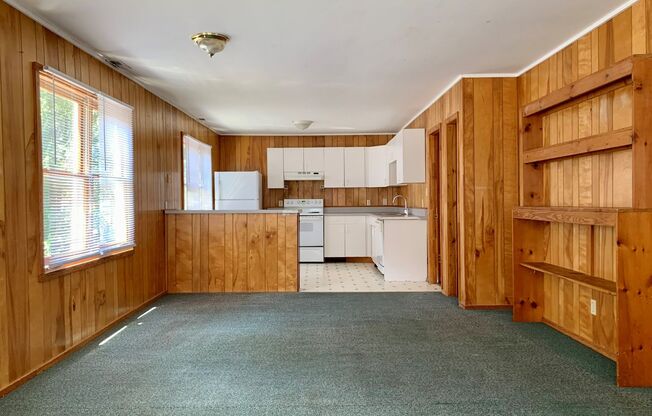 4 beds, 2.5 baths, $4,200