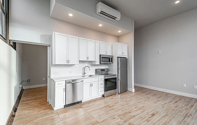 1 bed, 1 bath, 464 sqft, $1,390, Unit 316