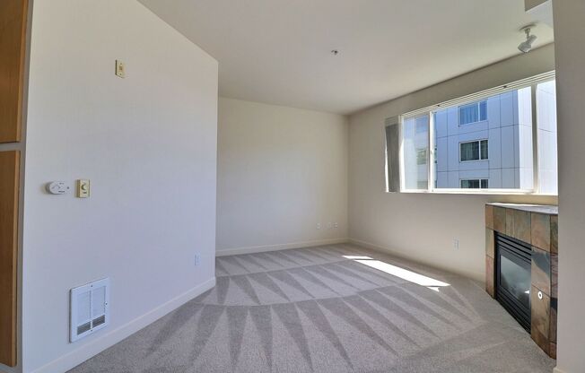 2 beds, 2 baths, $3,695, Unit Unit 405