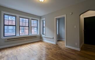 4407 N Wolcott Ave