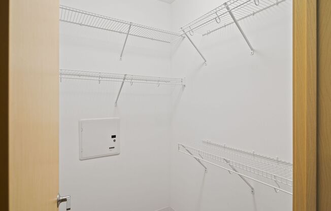 2 beds, 2 baths, 1,021 sqft, $1,520, Unit 419