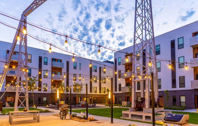 Rowat Lofts Apartments