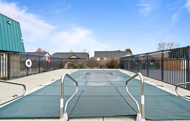 2 beds, 1 bath, 775 sqft, $1,304