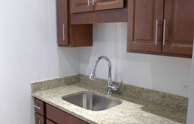 2 beds, 2 baths, 1,250 sqft, $2,950, Unit 07C