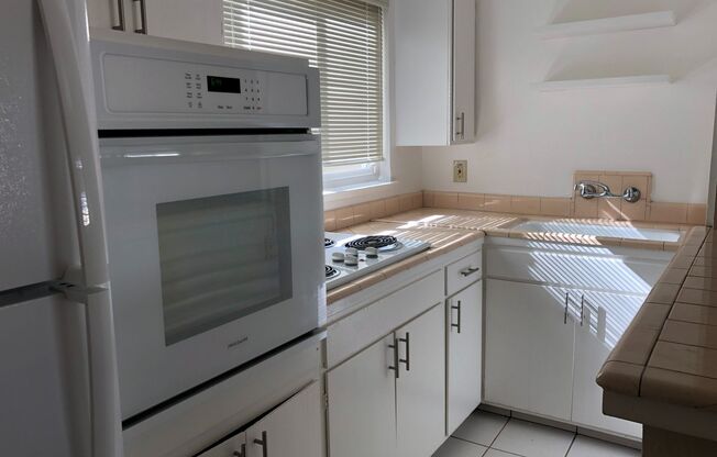 1 bed, 1 bath, $1,850, Unit 15