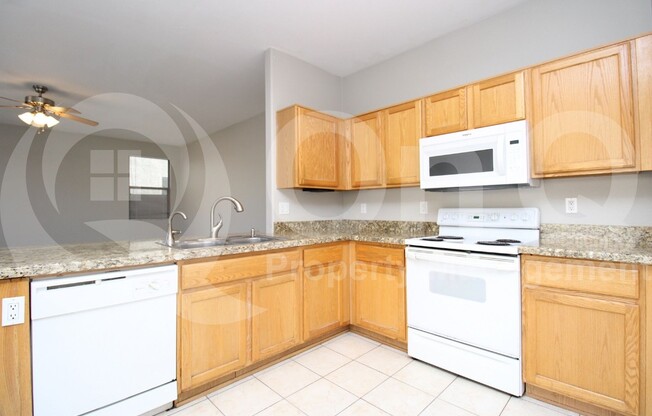 490 W EBONY WAY