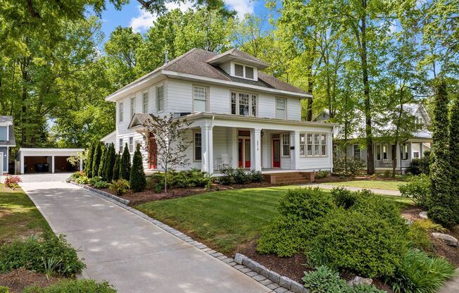 Stunning Historic 5-bedroom home is Trinity Park near Downtown Durham and Duke University, Premium Finishes and Amenities!
