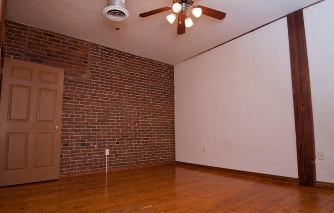 1 bed, 1 bath, 800 sqft, $950, Unit SW 107