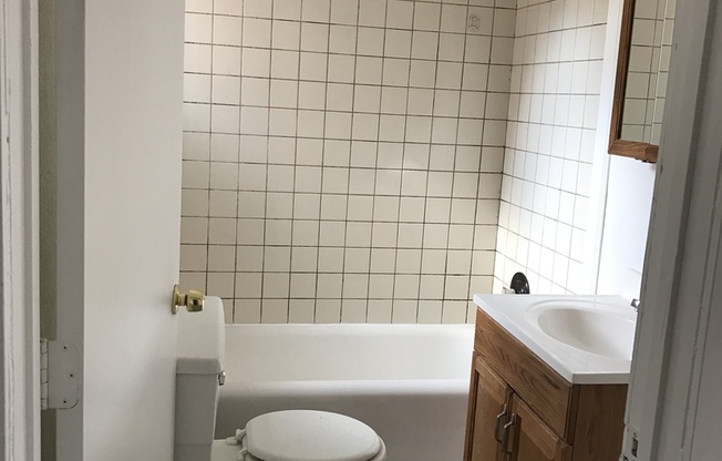 Studio, 1 bath, 459 sqft, $1,275, Unit 01