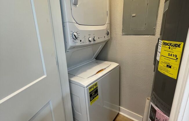 1 bed, 1 bath, 652 sqft, $1,225, Unit #304
