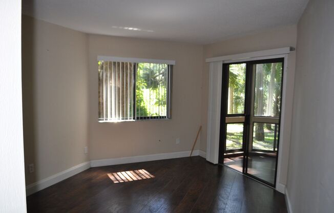 2 beds, 2 baths, $1,600