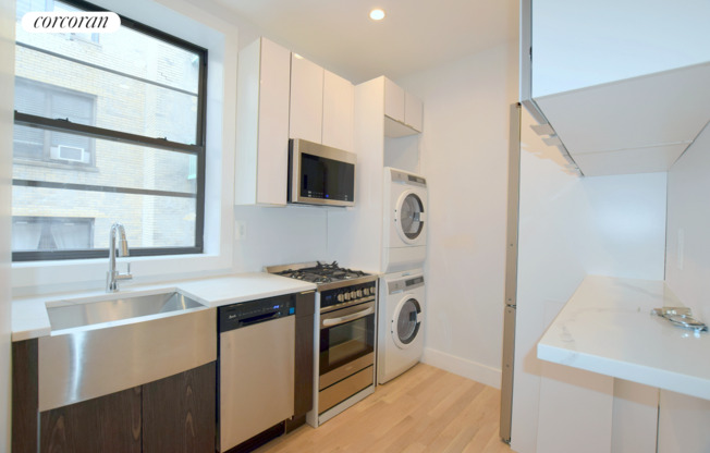 526 W 139 ST