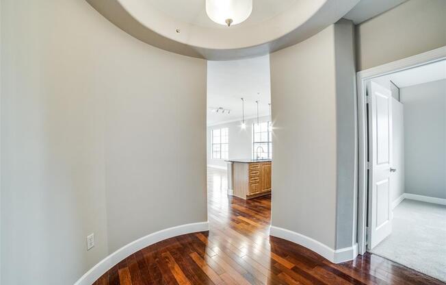 3818 Holland Ave