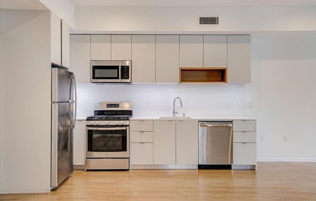 2 beds, 2 baths, 1,084 sqft, $3,975, Unit 315