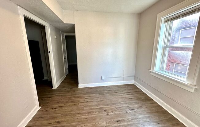 1 bed, 1 bath, $699, Unit Unit 12