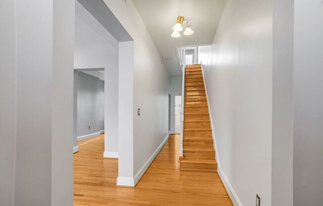 306 R ST NW