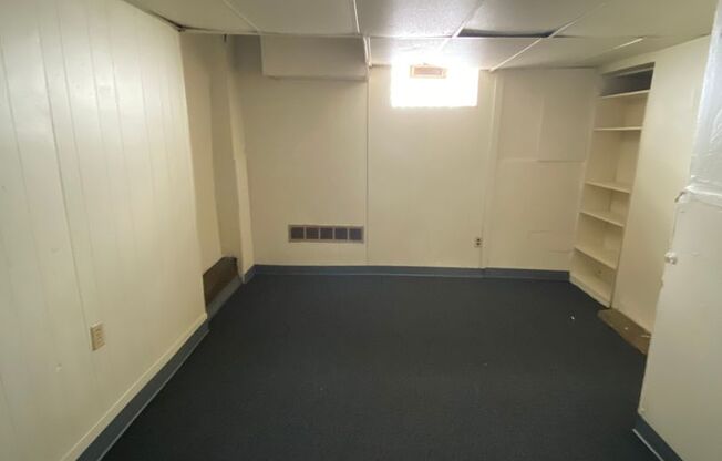 *AVAILABLE NOW!! ASK ABOUT OUR LEASING SPECIALS!!* BEAUTIFUL Fully Renovated Apartments