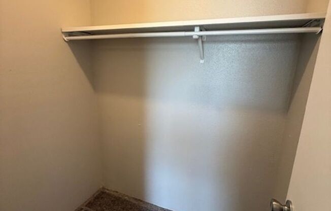 2 beds, 2 baths, 856 sqft, $869, Unit 2726-1203