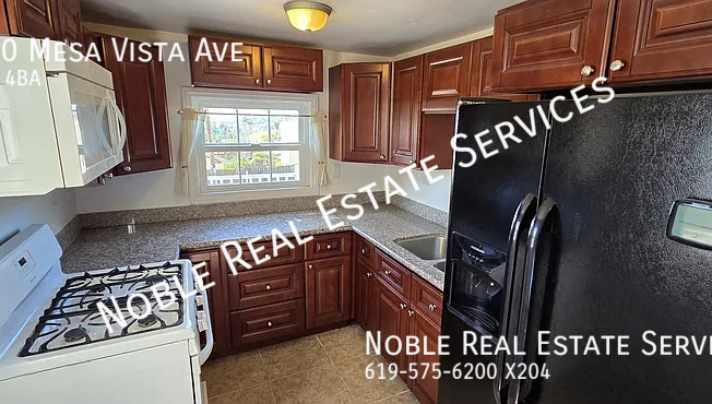 9260 MESA VIS AVE