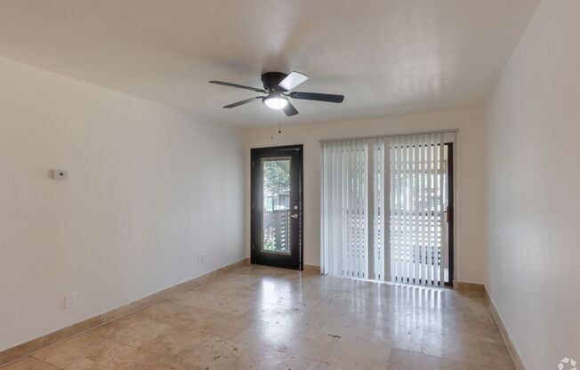 2 beds, 2 baths, 838 sqft, $1,370, Unit 1002