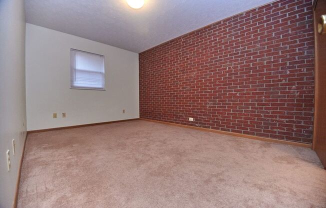 2 beds, 1 bath, 750 sqft, $975, Unit 1217-07