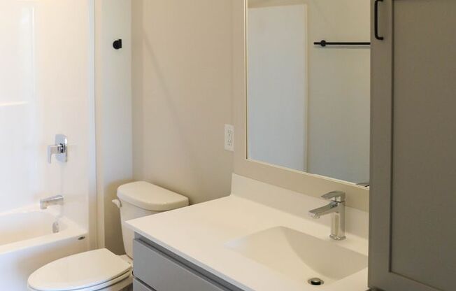 2 beds, 2 baths, 1,108 sqft, $2,350, Unit 505