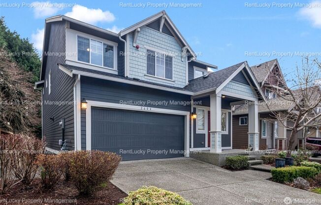 Stunning Like-New Home in Arbor Mist – Prime Location Near Shops & Transit