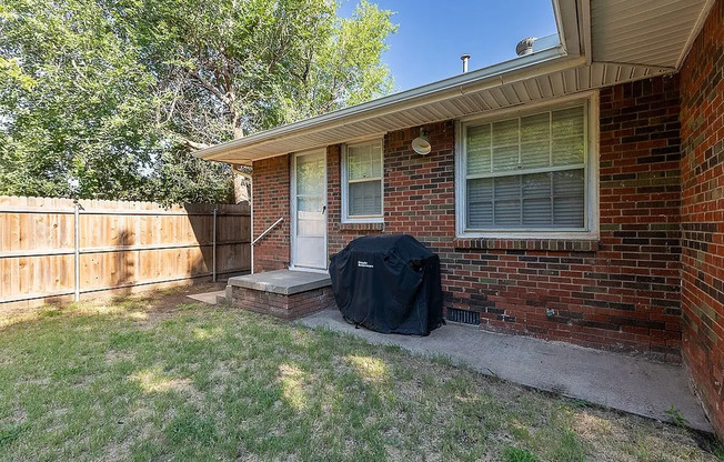 3 beds, 1 bath, $1,399