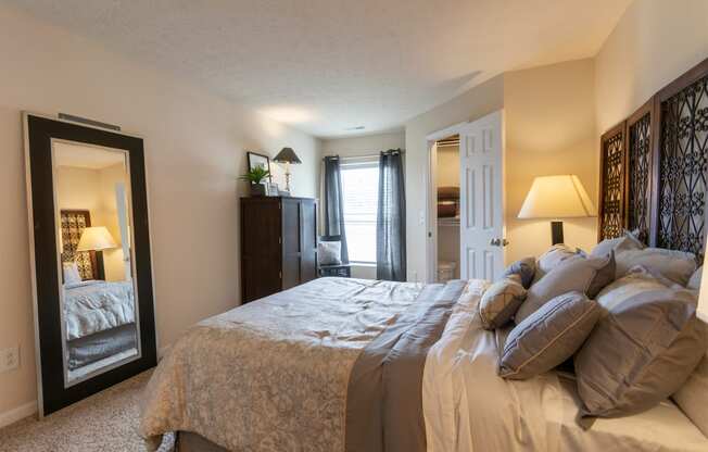 This is a photo of the second bedroom  in the 1016 square foot, 2 bedroom, 2 bath Nautica floor plan at Nantucket Apartments in Loveland, OH.